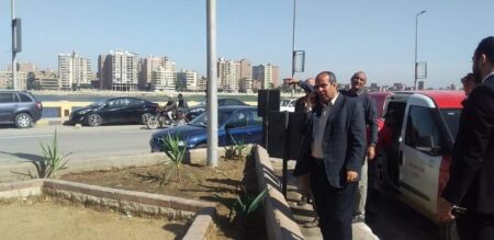 محمود امام يقود حملات يوميه لنظافه وتشجير شوارع سوهاج 9