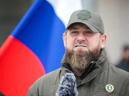 رئيس الشيشان ينشأ روسيا الجديدة