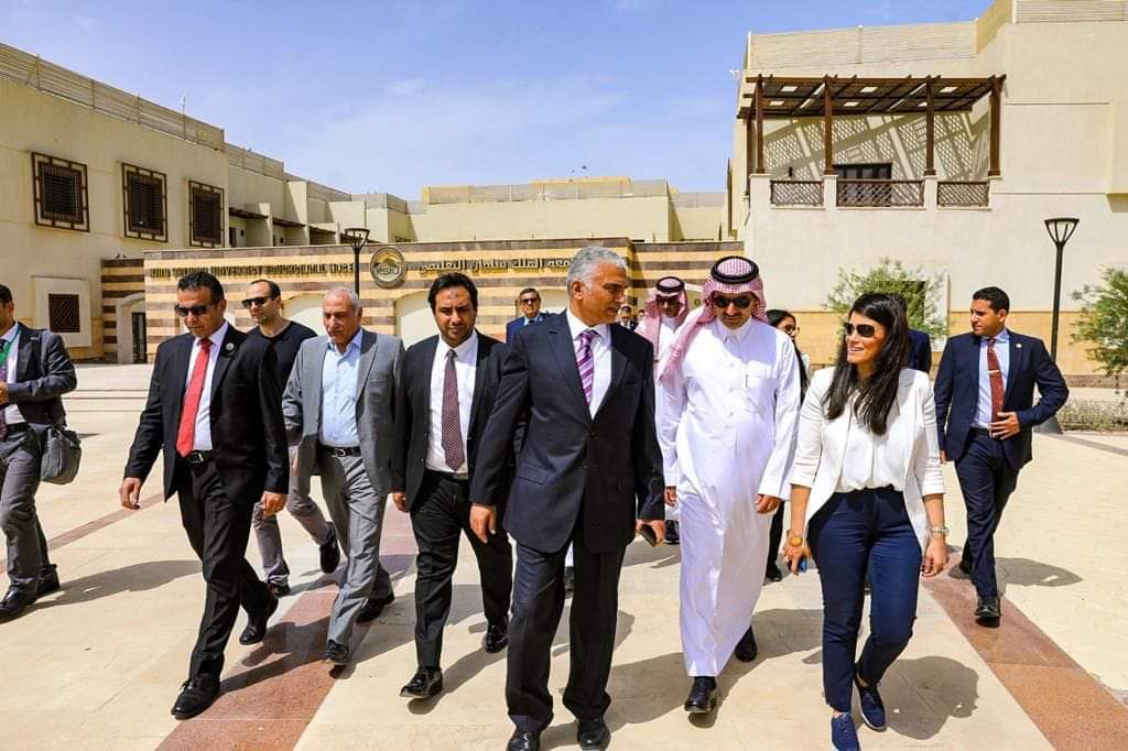 وزيرة التعاون الدولي و الرئيس التنفيذي للصندوق السعودي للتنمية في جولة تفقدية لجامعة الملك سالمان بشرم الشيخ 3