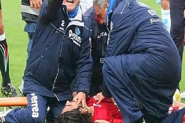 وفاة لاعب إيطالي نتيجة أزمة قلبية فى الملعب 1