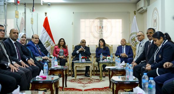 وزراء «التخطيط والتنمية الاقتصادية والتعاون الدولي» و«التنمية المحلية» و«العدل» يفتتحون مأمورية الشهر العقاري والتوثيق بعين شمس 1