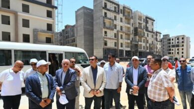 وزير الإسكان