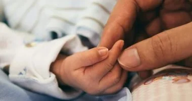 أزمات نفسية قبل ولادة أطفالهم