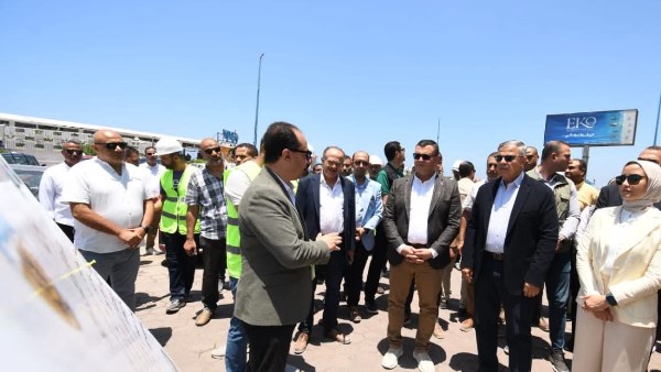 وزير الإسكان