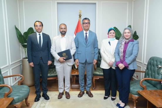 وزير التموين