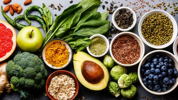 5 أطعمة للوقاية من سرطان المعدة.. تعرف عليها