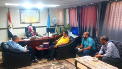 رئيس برج العرب بالإسكندرية:تطالب مديري الإدارات بتذليل جميع العقبات 