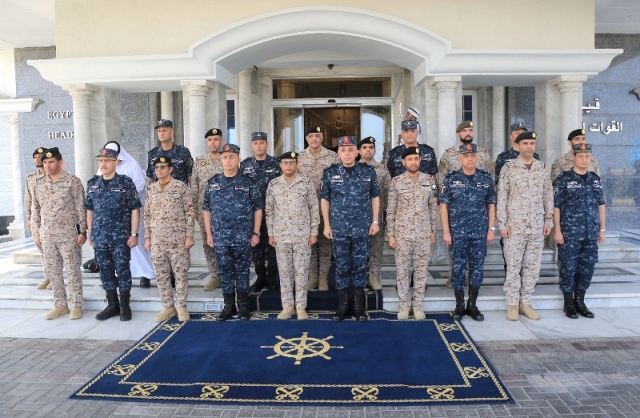 القوات البحرية