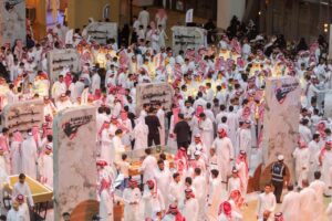 45 دولة يشاركون بمعرض الصقور والصيد السعودي الدولي بالرياض 