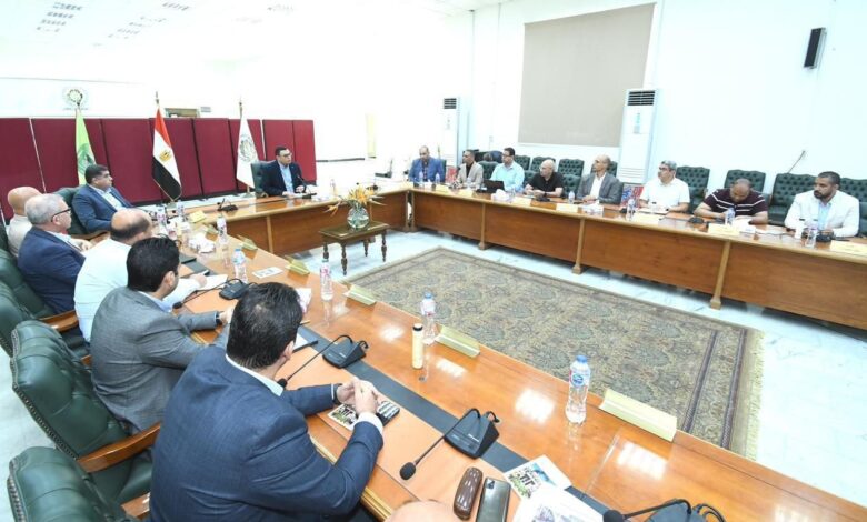 وزير الإسكان