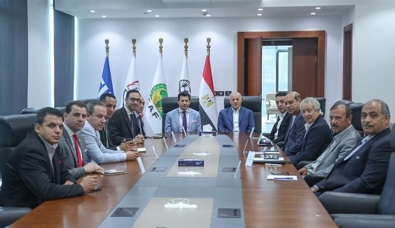 وزير الشباب والرياضة