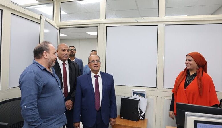 رئيس القابضة