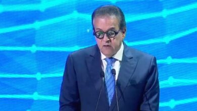 وزير الصحة والاسكان