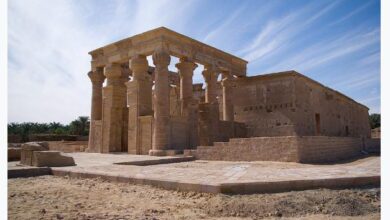 واحة الخارجة