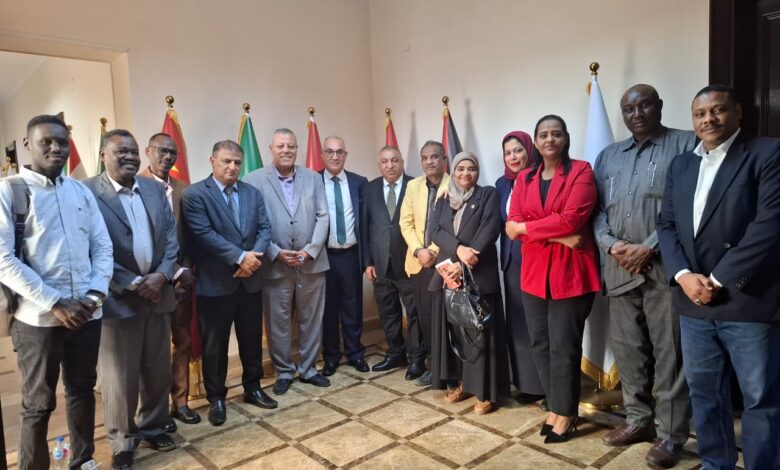 تحت عنوان “نحو مخرج آمن ” الشعوب الأفريقية الآسيوية تعقد ندوة بالقاهرة لبحث مستقبل السودان 