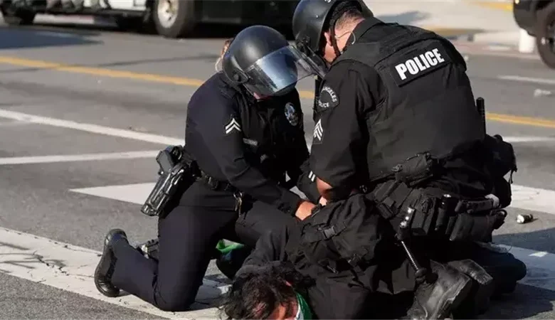 مخططا إرهابيا