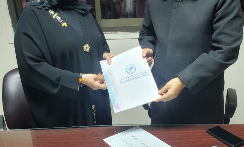 تعاون بين اتحاد الإعلاميين الأفريقي الآسيوي ومؤسسة روائع الفن للإنتاج الإعلامي بمكة المكرمة