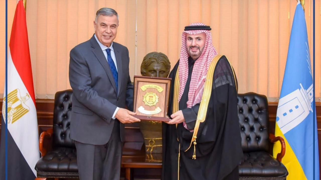 محافظ الإسكندرية