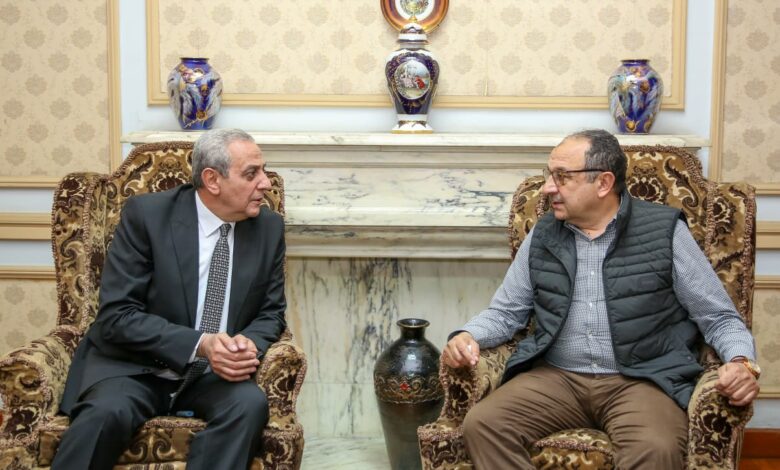 وزير قطاع الأعمال العام