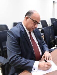 مصيلحي: لجنة النقل والمواصلات بمجلس النواب توافق على قرار رئيس الجمهورية 