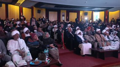 السودانيون يحتفلون بعيد الاستقلال ويحيون الذكرى الخامسة لرحيل الصادق المهدي بنقابة الصحفيين 