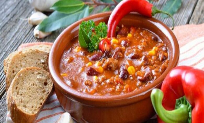 الفول بالسجق