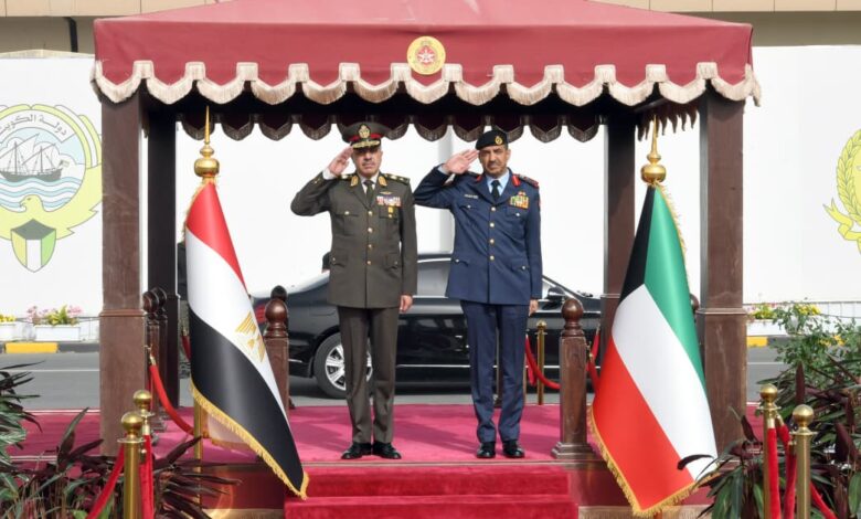 الفريق أحمد خليفة