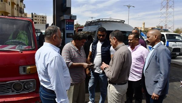 محافظ أسوان