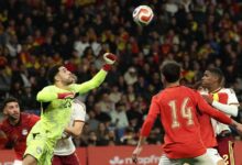 السلطات الإسبانية