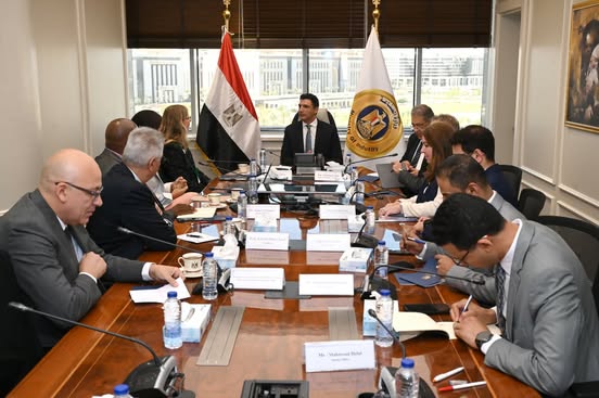 وزير الصناعة