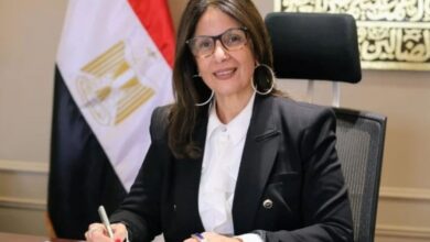 وزيرة الثقافة