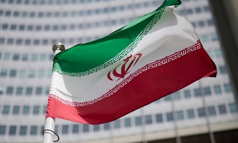 إيران