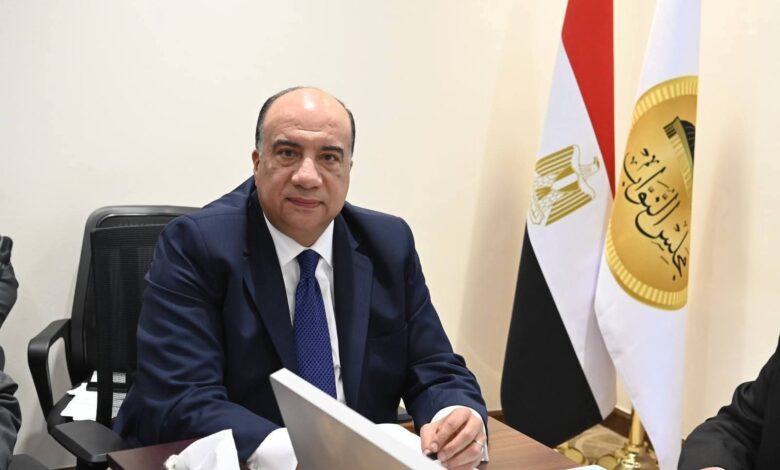 بالأدلة "مصيلحي" يستجيب لمطالب أهالي ابو تلات بالإسكندرية 