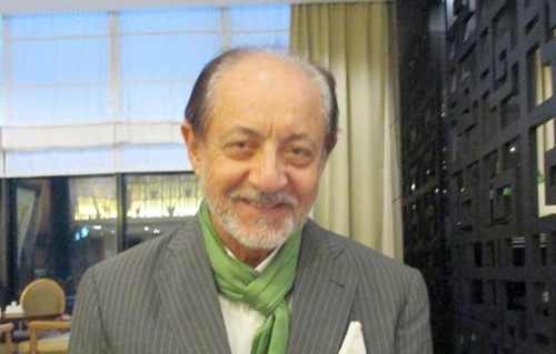 عبد العزيز مخيون