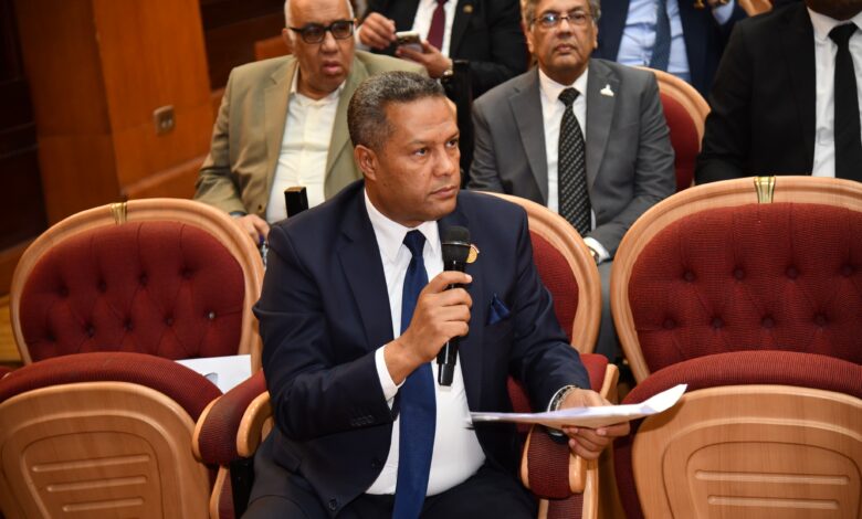 محمد حمزة : المواطن يدفع 60 جنية للوصول إلي عملة ..وشبكة المواصلات لم تستوعب الزيادة السكانية 