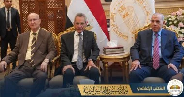 وزير شؤون