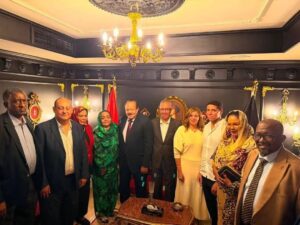 وزير الخارجية السوداني السابق يحتفي بالسفير المصري في الخرطوم 
