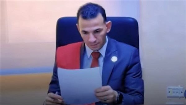 الحبس سنتين