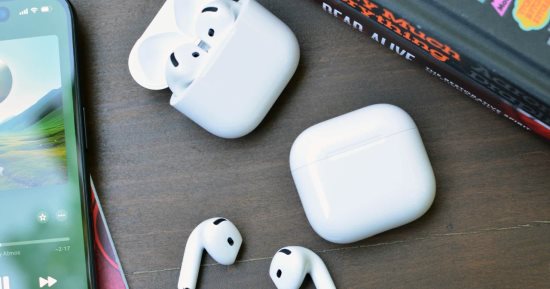AirPods
