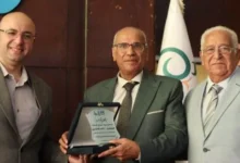 إيد واحدة