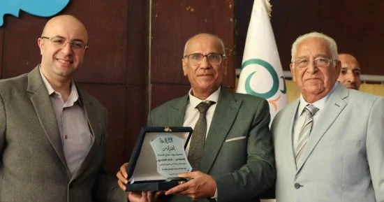إيد واحدة