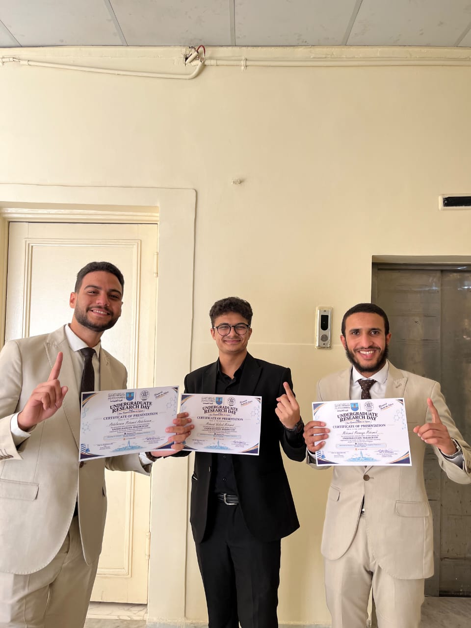 أبحاثًا علمية مبتكرة لمواجهة التحديات الصحية المعاصرة لطلاب الصيدلة بالإسكندرية 